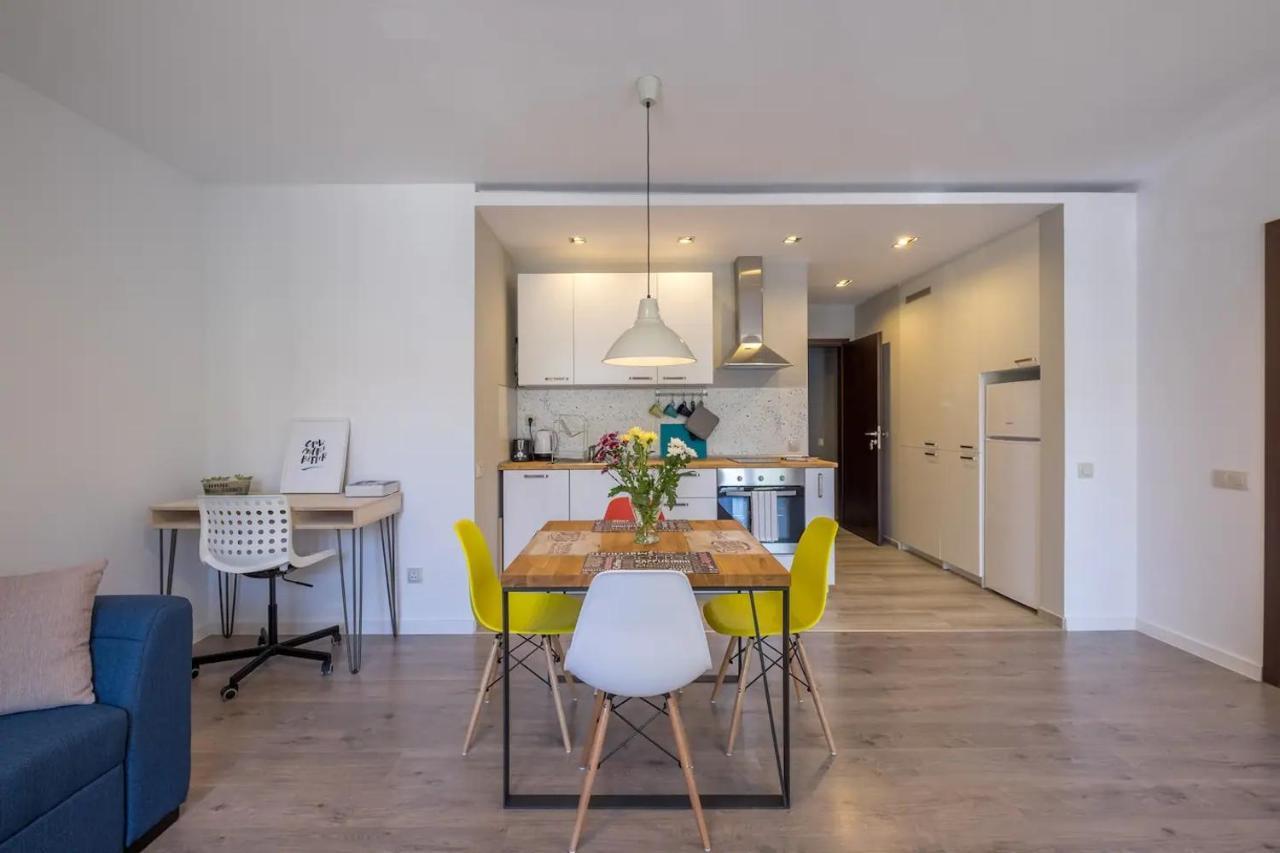 סופיה Quiet & Airy Modern Apt. Top Centre Free Parking מראה חיצוני תמונה